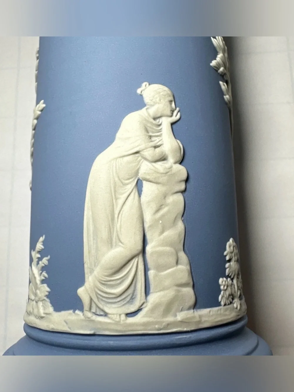 Wedgwood Spill Vase Blue White Jasperware 6.5